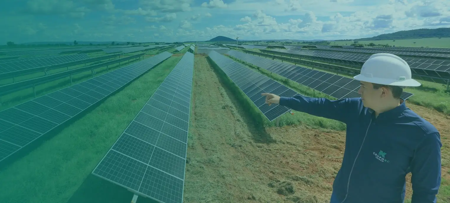 Vista aérea de complexo de geração solar da BC Renováveis